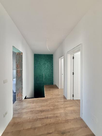 Duplex cu 4 camere cu Canalizare în Giroc