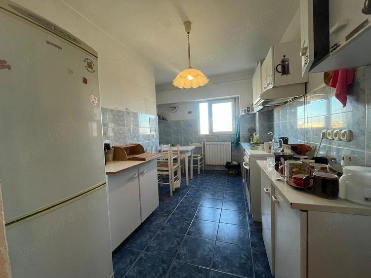 Apartament cu 4 camere decomandat în Fabric