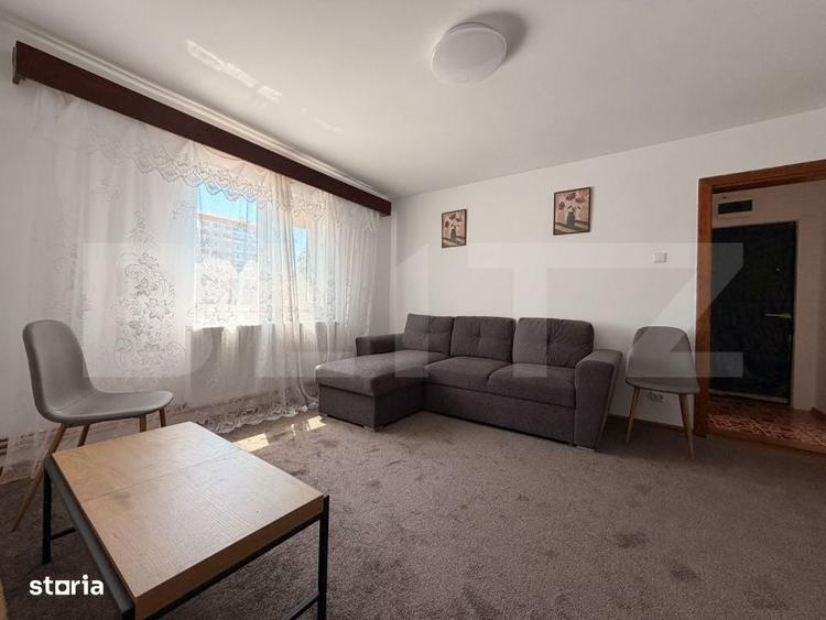 Apartament cu 2 camere semidecomandat în Micro 6