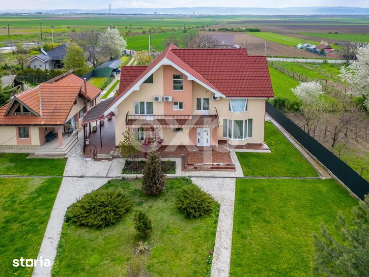 Casă cu 5 camere cu Teren 3659 Mp în Sărata