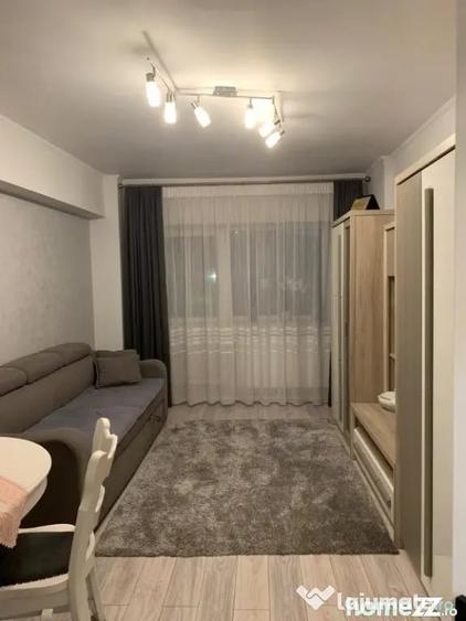 Apartament cu 3 camere decomandat în Traian