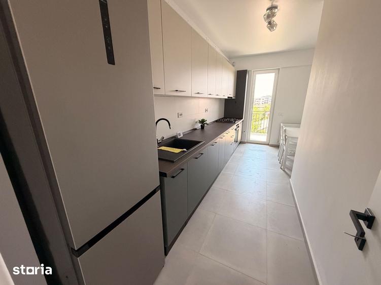 Apartament cu 3 camere decomandat în Berceni
