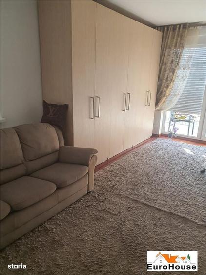 Apartament cu 2 camere decomandat în Cetate