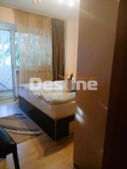 Apartament cu 3 camere decomandat, mobilat în Ultracentral