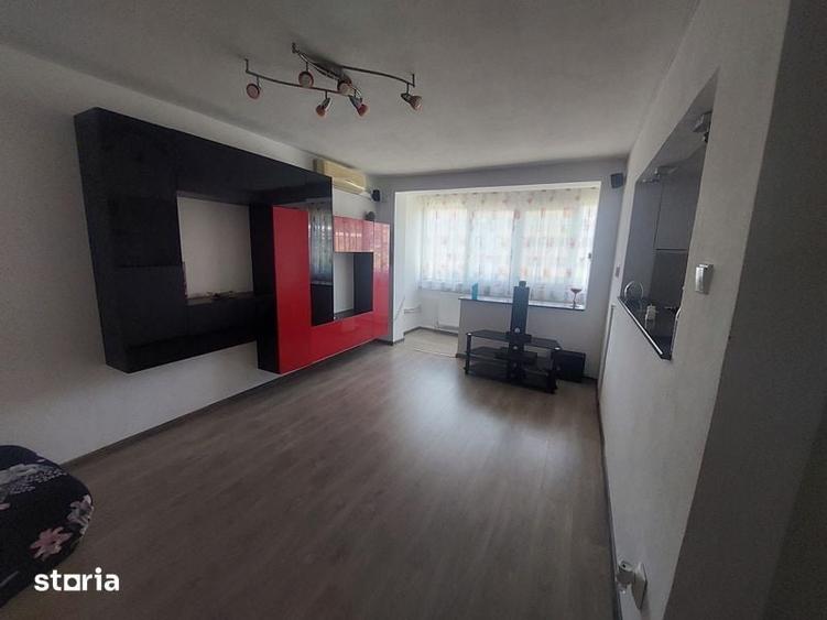 Apartament cu 3 camere în Nicolae Bălcescu