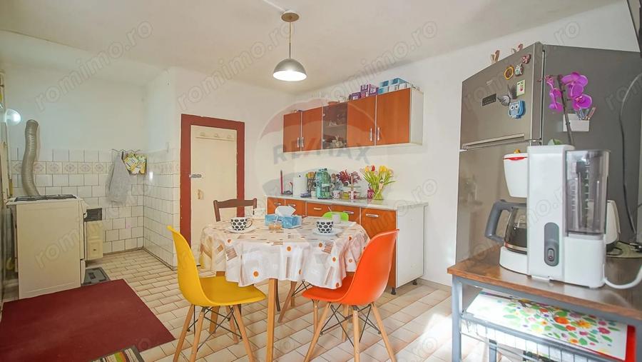 Casă cu 3 camere cu Teren 230 Mp în Carierei