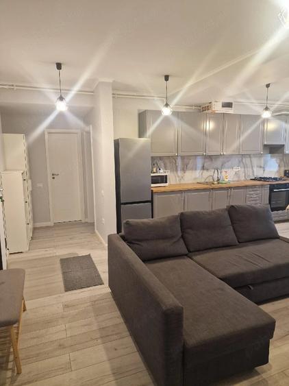Apartament cu 2 camere decomandat în Tomis Plus