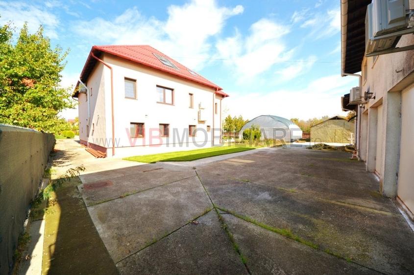 Casă cu 12 camere cu Canalizare în Odăi