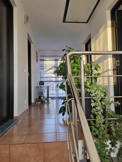 CASA P+E+M, 2340 mp teren - VALEA MARULUI - 10