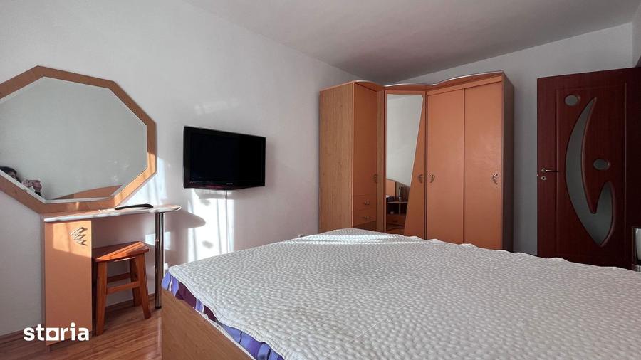 Apartament cu 3 camere în Astra