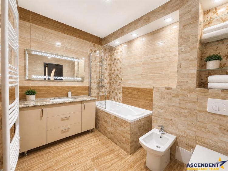 Apartament cu 3 camere decomandat în Tractorul