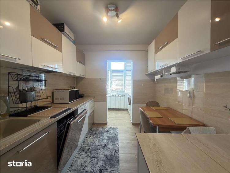 Apartament cu 3 camere decomandat în Dacia