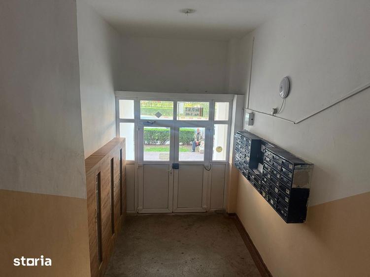 Apartament cu 2 camere decomandat în Central