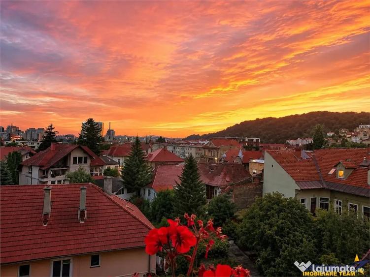 Apartament cu 2 camere semidecomandat în Centrul Civic