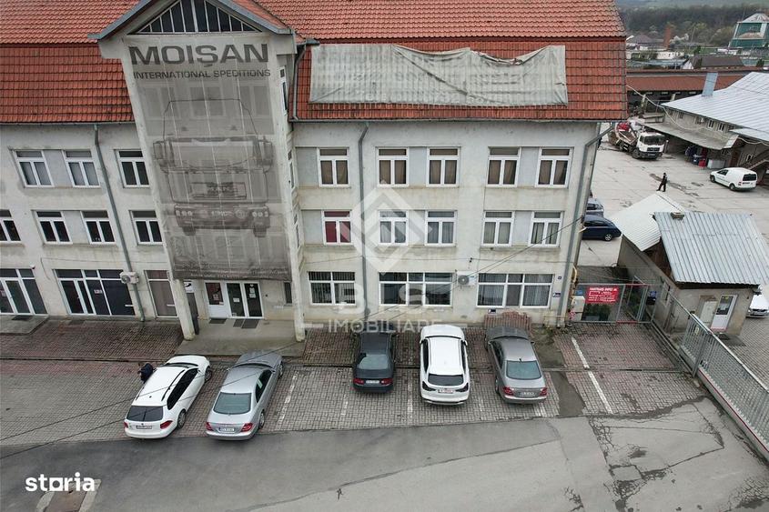 Spațiu comercial, de 120 mp, în Industrială
