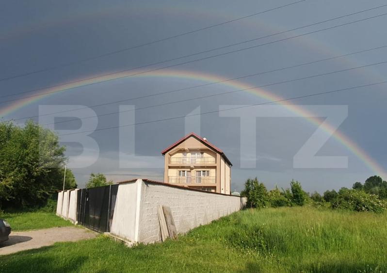 Casă cu 5 camere cu Teren 850 Mp în Șișești