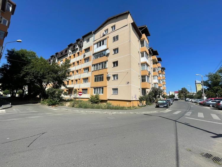 Garsonieră decomandată în Soarelui