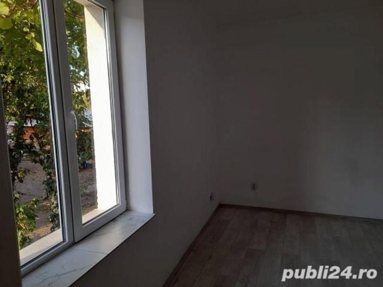 Casă individuală cu 3 camere cu Teren 220 Mp în Central