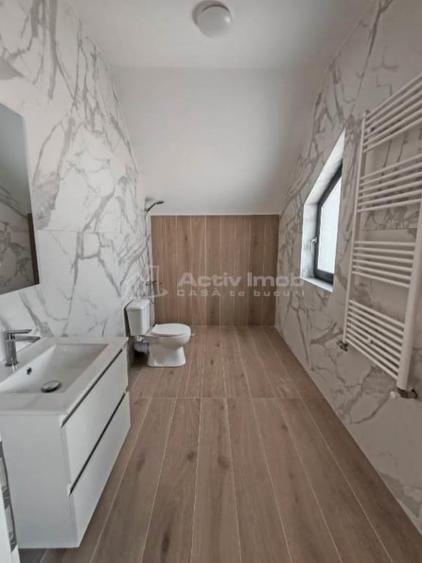 Casă cu 4 camere cu Teren 225 Mp în Prelungirea Ghencea