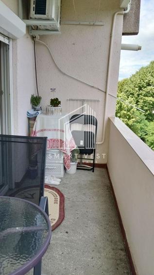 Apartament cu 2 camere decomandat, mobilat în Micro 16