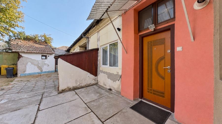 Garsonieră semidecomandată, mobilată în Pârneava