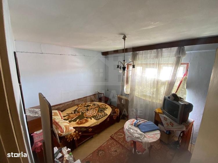 Apartament cu 2 camere semidecomandat în Rovine