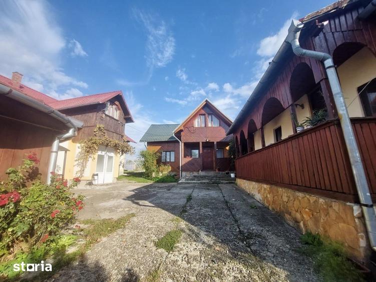 Casă cu 6 camere cu Teren 5995 Mp în Hidiș