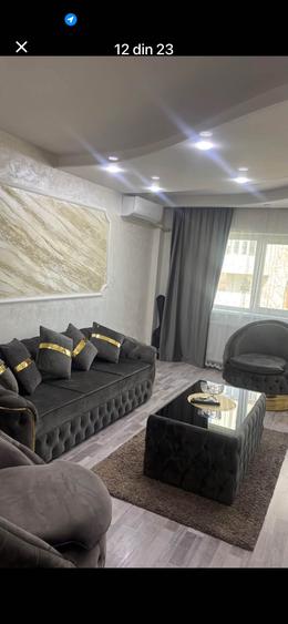 Apartament cu 4 camere decomandat în Central