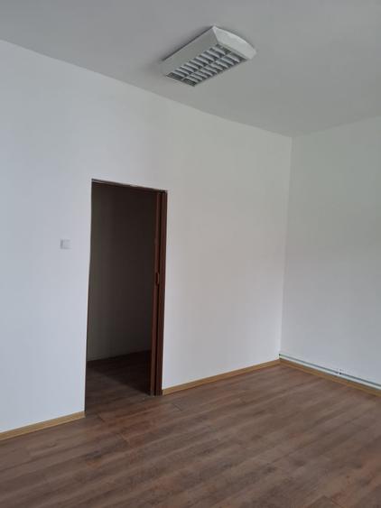 Casă individuală cu 3 camere cu Canalizare în Sânandrei