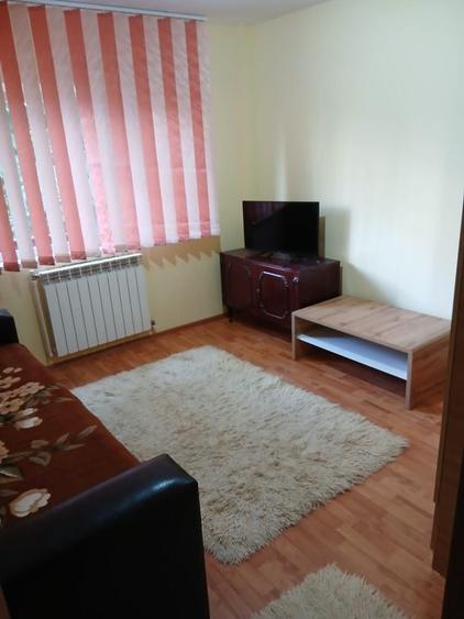 Apartament cu 2 camere decomandat în Exterior Vest