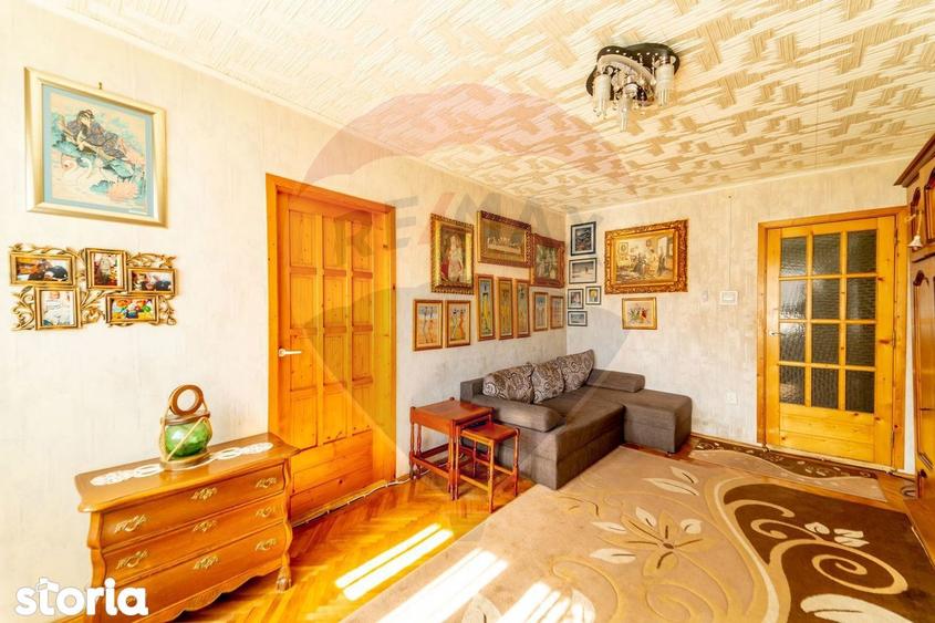 Apartament cu 3 camere in zona Gradi?te - 9