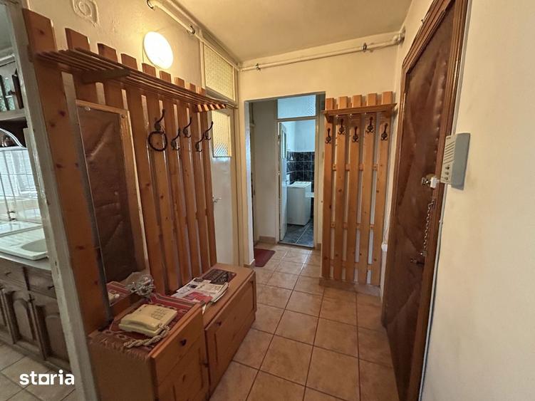 Apartament cu 3 camere decomandat în Micălaca