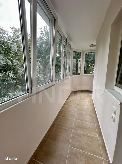 Apartament cu 3 camere decomandat în Între Lacuri