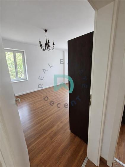 Apartament cu 3 camere decomandat în Avantgarden