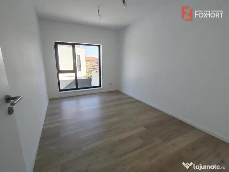 Casă cu 4 camere cu Teren 191 Mp în Buziașului