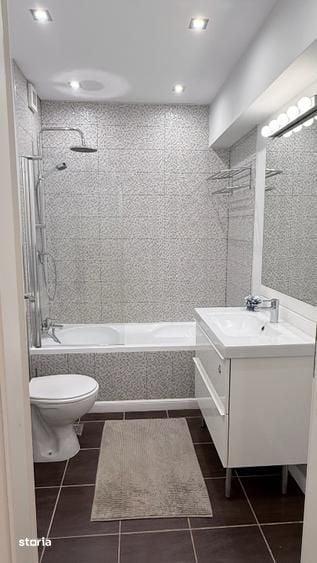 Apartament cu 3 camere în Tei