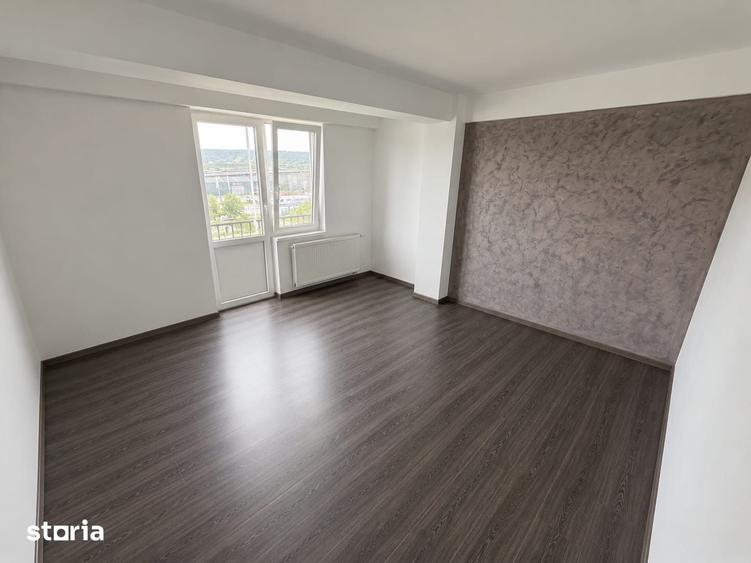 Apartament cu 3 camere decomandat în Valea Lupului