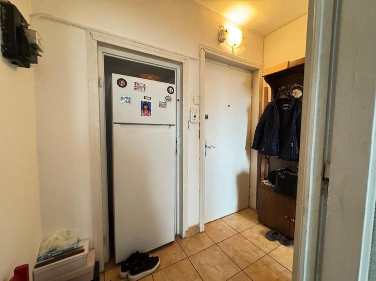 Apartament cu 2 camere semidecomandat în Gara de Nord