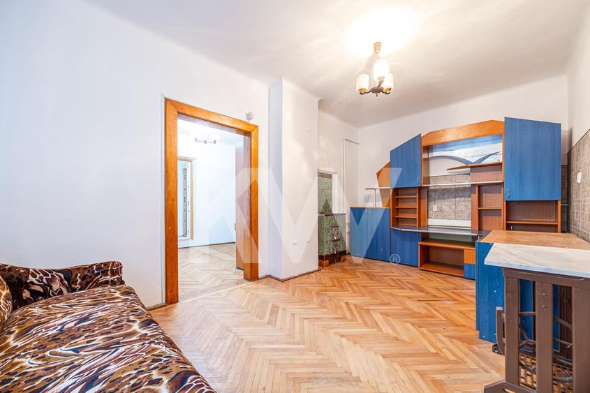 Casă cu 5 camere cu Canalizare în Noua