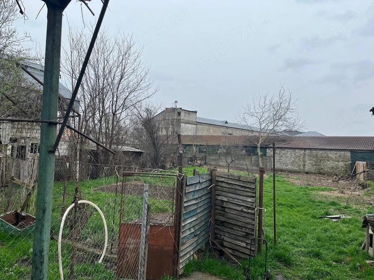 Casă cu Teren 1007 Mp în Central