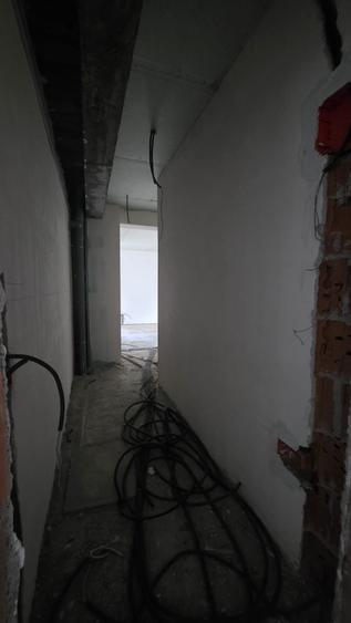 Apartament cu 34 camere decomandat în Chitila