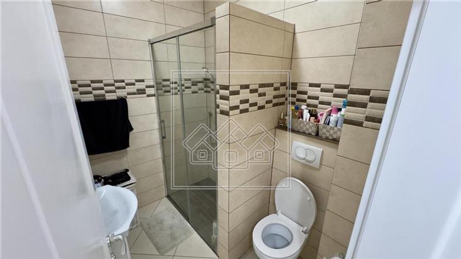 Apartament cu 2 camere decomandat în Cisnădie
