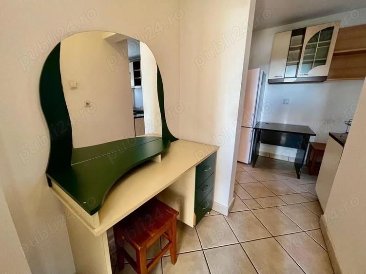 Apartament cu 2 camere semidecomandat în Central