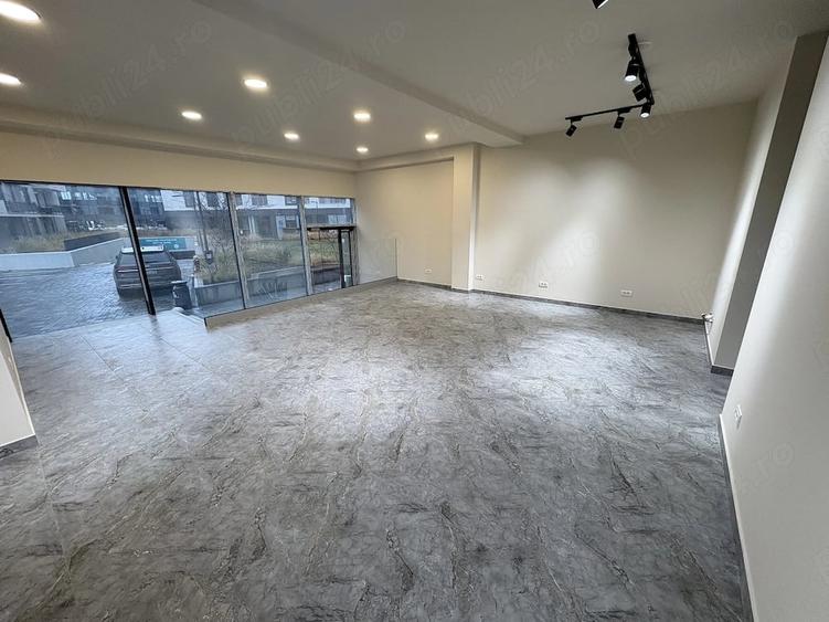 Spațiu comercial, de 54 mp, în Central