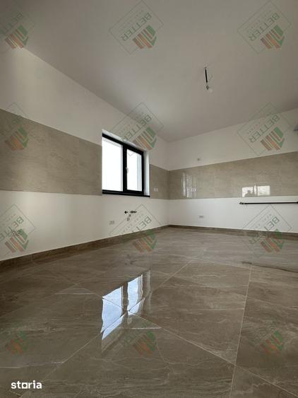 Casă cu 4 camere cu Teren 400 Mp în Berceni