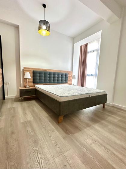 Apartament cu 3 camere semidecomandat, mobilat în Herăstrău