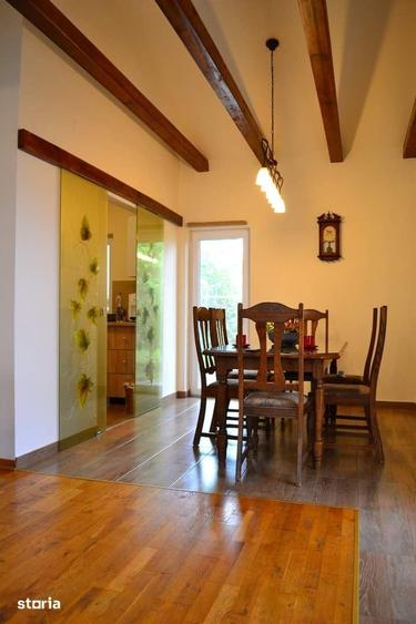 Giroc - Vatra satului- casa parter - 3 camere- 130 mp utili - 6
