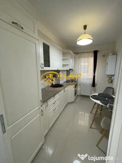 Apartament cu 3 camere decomandat în Bucium