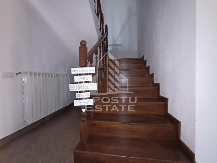 Casă cu 5 camere cu Teren 352 Mp în Moșnița Veche