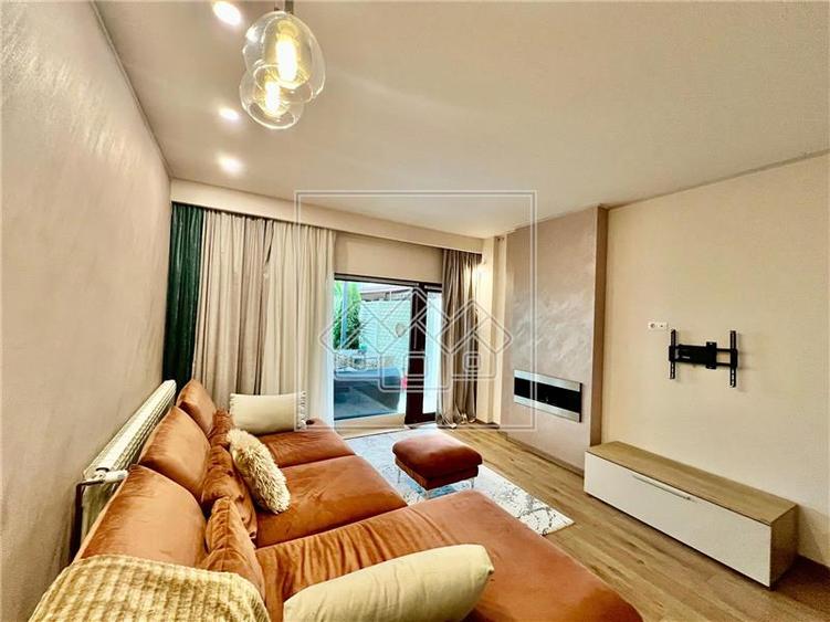 Duplex cu 3 camere cu Canalizare în Lazaret